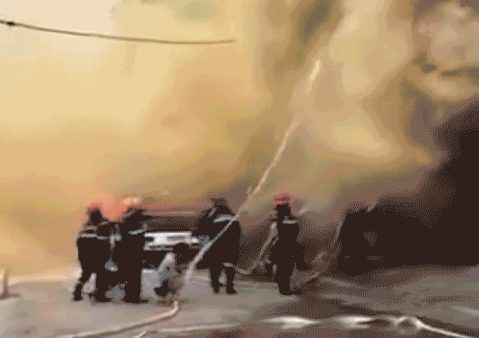 Kịp thời sơ tán trường mầm non khi cửa hàng sửa chữa điện tử ngay cạnh bùng cháy