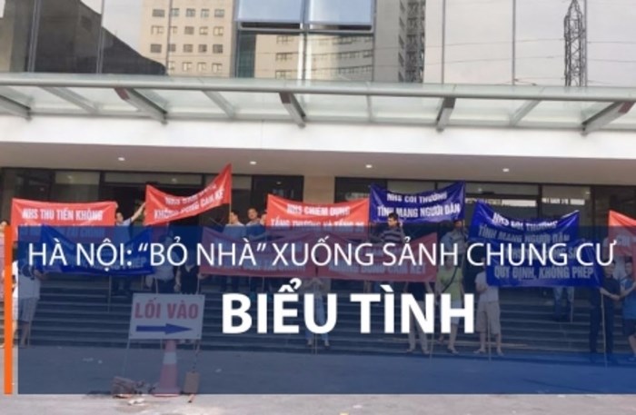 Hà Nội: “Bỏ nhà” xuống sảnh chung cư biểu tình | VTC1