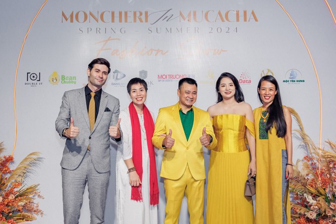 Nhà thiết kế Nguyễn Lan Anh "đưa ruộng bậc thang" lên sàn diễn