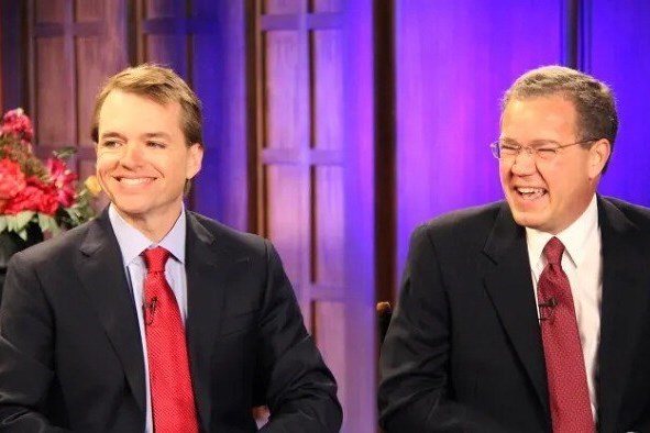 Hai bữa trưa giá hơn 5 triệu USD với Warren Buffett mở ra cơ hội hiếm có cho một nhà quản lý quỹ