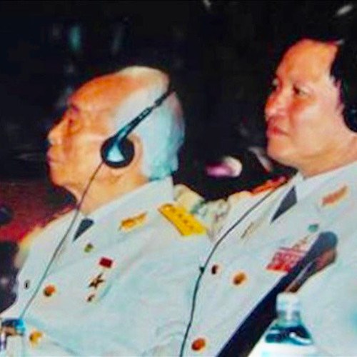 Thượng tướng Nguyễn Huy Hiệu "Tôi không có tài sản gì nhiều, mà chỉ có những cuốn sách"