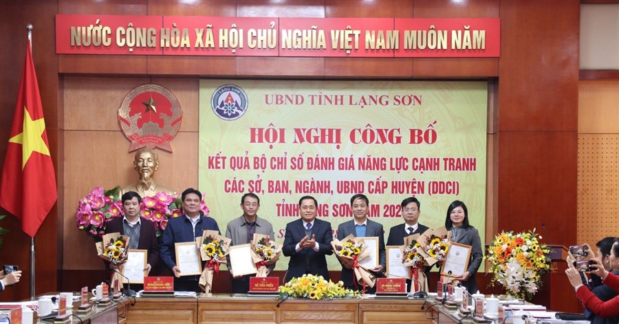 Lạng Sơn đánh giá năng lực cạnh tranh các sở, ngành và Uỷ ban nhân dân cấp huyện năm 2023
