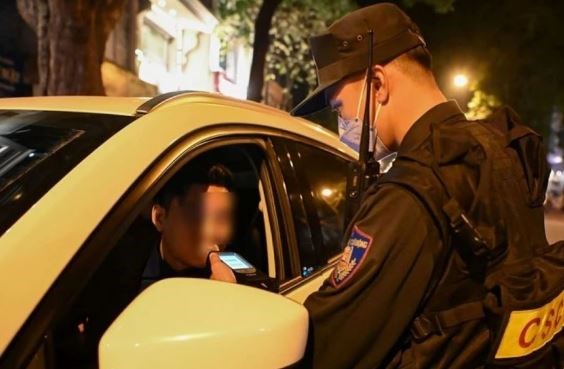 Giới hạn nồng độ cồn bao nhiêu là thích hợp xử phạt?