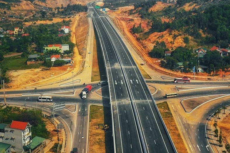 Đẩy mạnh giải ngân vốn đầu tư công ngay từ đầu năm, hoàn thành bàn giao toàn bộ mặt bằng trong quý I