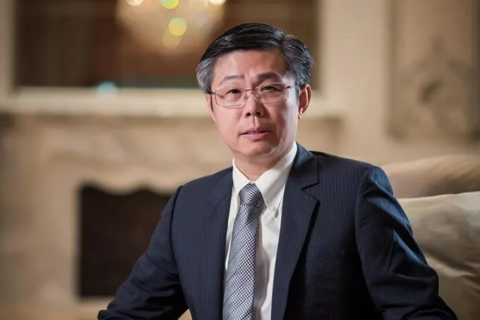 Doanh thu sa sút kéo sự giàu có của tỷ phú sofa xuống