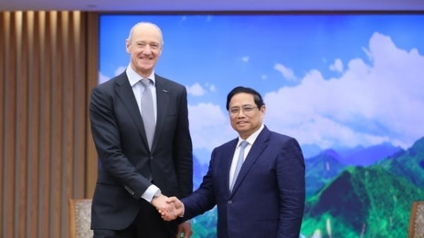 Tập đoàn Siemens quan tâm và có thể cung cấp đầu máy, toa xe cho dự án đường sắt tốc độ cao Bắc - Nam