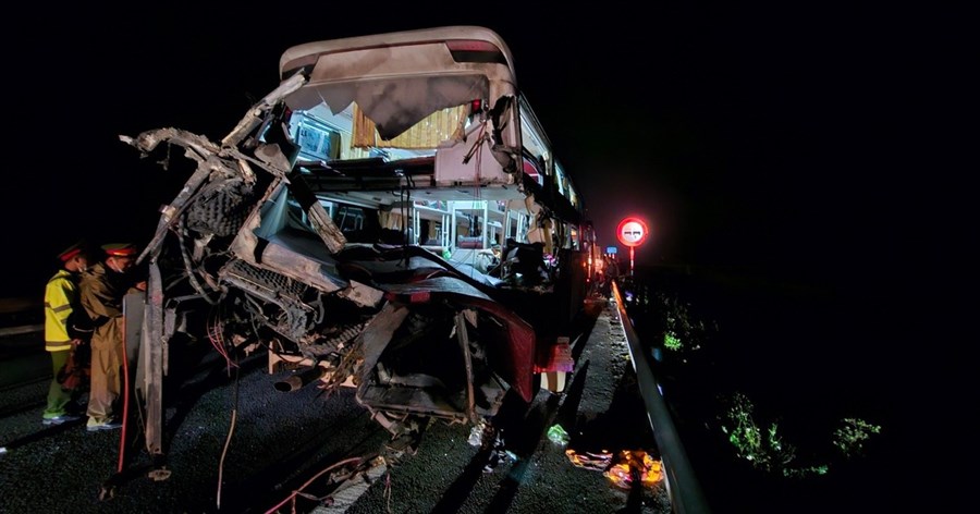 Tiếp tục xảy ra tai nạn trên cao tốc Cam Lộ - La Sơn, Thủ tướng yêu cầu truy cứu trách nhiệm