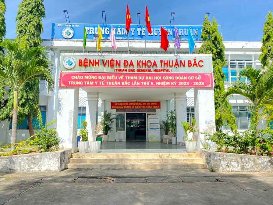 Trung tâm Y tế huyện Thuận Bắc chất lượng khám chữa bệnh không ngừng được nâng cao