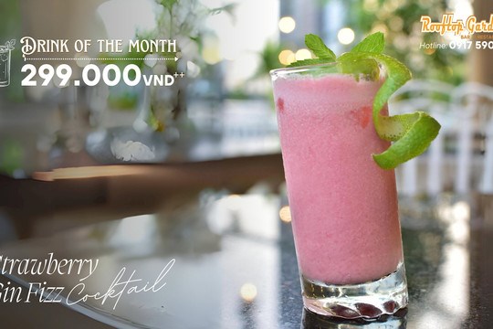Thưởng thức cocktail mùa hè Strawberry Gin Fizz