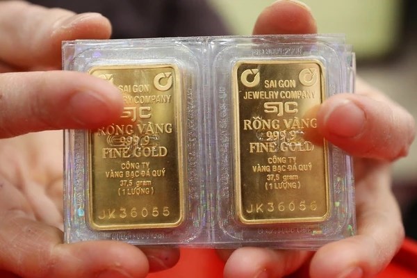 Quản lý vàng ra sao trước những 'cơn sốt' giá?