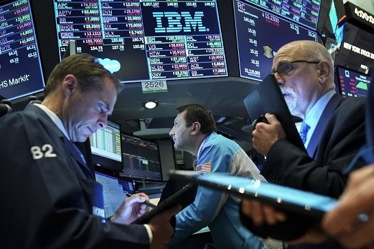 Chứng khoán Mỹ khởi sắc khi Nvidia và các cổ phiếu công nghệ phục hồi