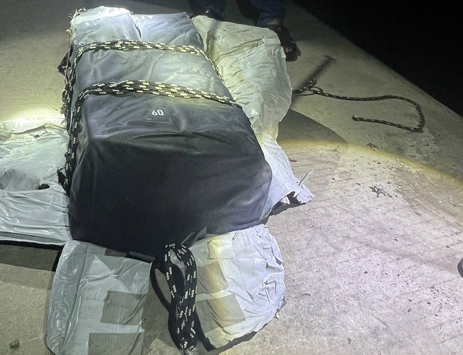 Tiền Giang: Phát hiện thêm 32 gói nghi chứa ma túy ở vùng biển Gò Công