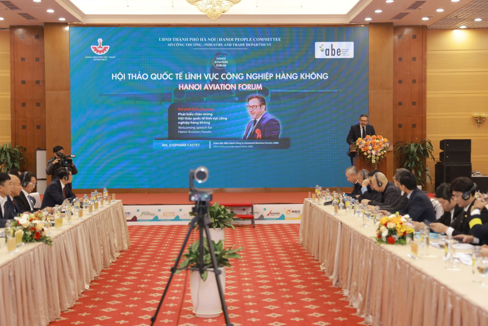 Quang cảnh hội thảo quốc tế lĩnh vực công nghiệp hàng không (Hanoi Aviation Forum 2024)